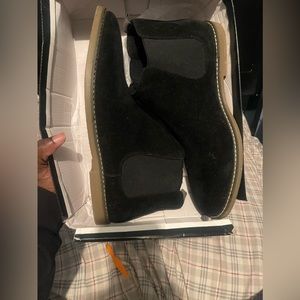 BoohooMan Gum Sole Suede Chelsea Boots